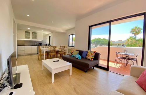 Vilamoura Apartment | Vilamoura Twins 2 With Pool by Homing