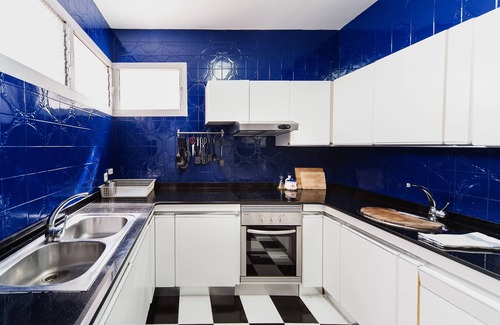 Gracia House | Vilaro Park Güell house with private pool. For groups of friends and families
