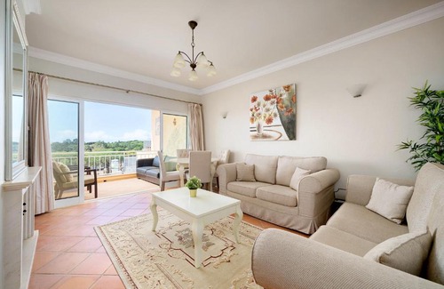 Vale do Garrao Apartment | Vilas Alvas -2 Bedroom Condo Vale do Lobo near the beach