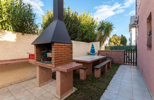 Saint-Hippolyte Villa | Villa Climatise Avec Grande Piscine