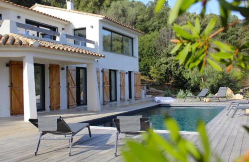 Pinarellu Villa | Villa Pura Vida Di Olmuccio