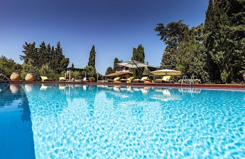 Figline e Incisa Valdarno Villa | Villa Andressa Grande: A spacious and welcoming age-old estate in the characteristic style of the Tuscan countryside, with Free WI-FI.
