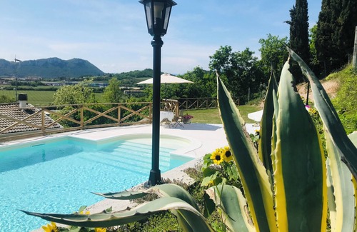 Rivoli Veronese Apartment | Villa Poggio Ulivo Pool-Apartments, 15 minutes by car from Lake Garda-Bardolino