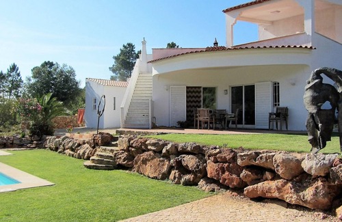 Silves Villa | Villa with Pool for Rent in Beautifull Protected Surroundings in the Algarve