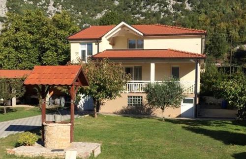 Trn Villa | Villa Šurmanci