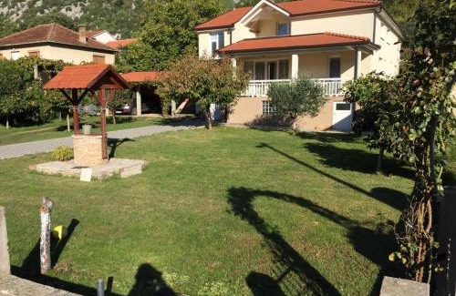 Trn Villa | Villa Šurmanci