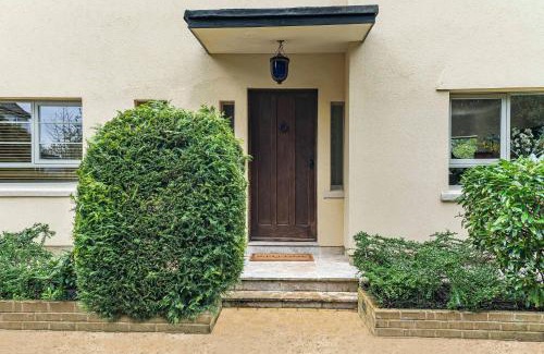 Oxford Villa | Villa 10 min bus to Oxford train