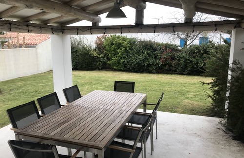 Noirmoutier-en-l'Ile Villa | Villa 12 people 100m from La Clere beach