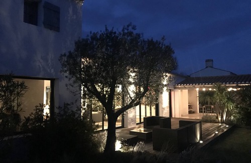 Noirmoutier-en-l'Ile Villa | Villa 12 people 100m from La Clere beach