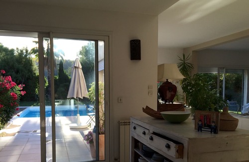 Carnoux-en-Provence Villa | Villa 160 m2 with swimming pool