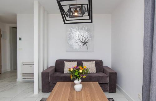 Okrug Gornji Apartment | Villa 23 A heated pool