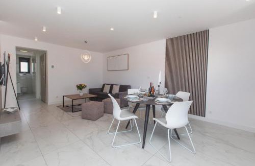 Okrug Gornji Apartment | Villa 23 A heated pool