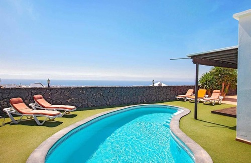 Tias Villa | Villa ∙ 3 bedrooms ∙ 6 guests