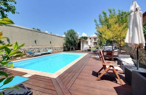 Pont de Vivaux House | Villa 3 Logements entiers avec piscine et jaccuzi et parking