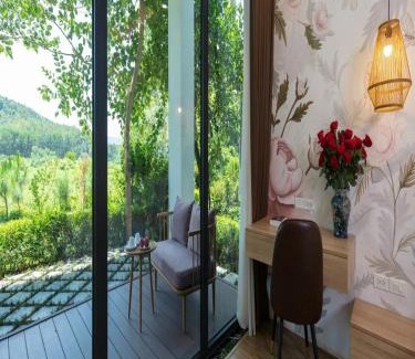 Phuc Yen Apartment | Villa 3 phòng ngủ thiên nhiên - bể bơi - đầy đủ tiện nghi