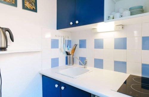 Les Ayguades Villa | Villa 3 pièces avec piscine, terrasse et parking privé - 4 personnes, animaux acceptés - FR-1-409-20
