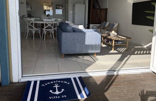 Brisbane Waterfront Villa | Villa 35 - Air conditioned beach front villa