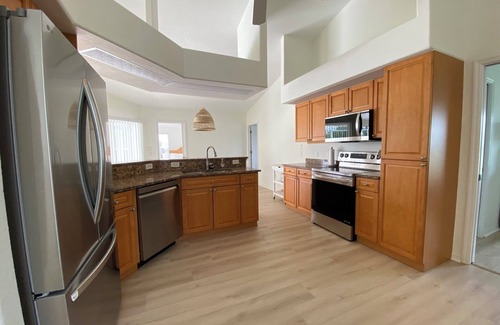 White Marsh House | Villa - 4 bed, 4 bath with pool & heated spa over looking pond, White Marsh area