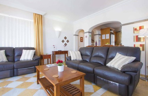 Montana Roja Villa | Villa ∙ 4 bedrooms ∙ 8 guests