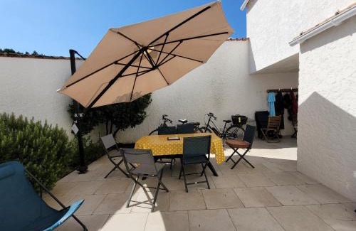 La Palmyre House | Villa 4 chambres près de la plage avec parking à La Palmyre - FR-1-705-95