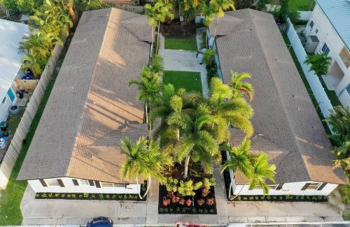 Pompano Beach Apartment | Villa#6 House in Pompano at 4 minutes from the beach!