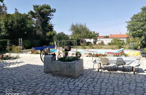 Royan House | Villa 7 chambres avec grande piscine à 600 m de la plage