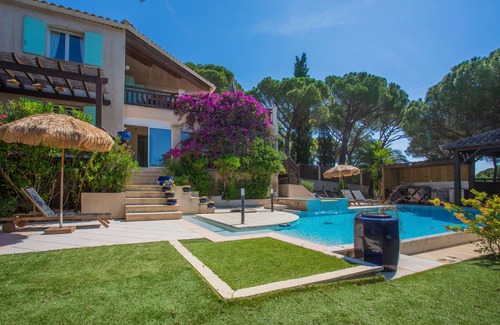 La Nartelle Villa | Villa 'À 200m De La Plage' with Sea View, Wi-Fi and Air Conditioning