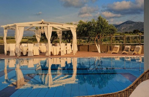Agkisaras Villa | Villa A & Z Villa