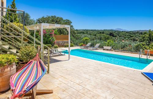 Monopari Villa | Villa Aclando
