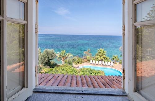 Santa Flavia Villa | Villa Acquamarina with pool on the sea