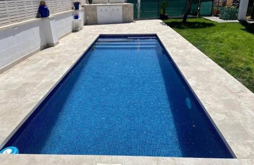 Castello de la Plana Apartment | Villa Aeroclub 3 Bedroom