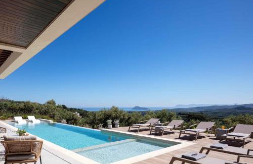Xirokampi Villa | Villa Aglaea I Saltwater Pool & Amazing Seaview!