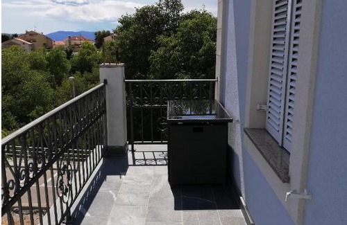 Municipality of Omisalj House | Villa Ajda - Orange Room, Krk
