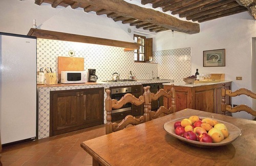 Volpaia Villa | Villa Al Borgo: A welcoming two-story villa located in a characteristic village, with Free WI-FI.