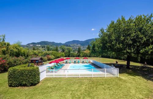 Capannori Villa | Villa al Falchetto by VacaVilla