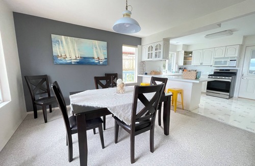 Coupeville House | Villa Alta Mare - Charming 3-bedroom house in quaint Coupeville with View!