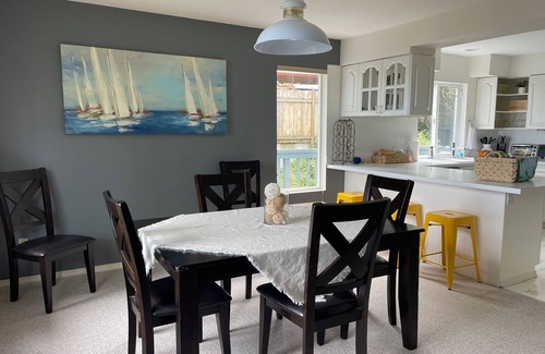 Coupeville House | Villa Alta Mare - Charming 3-bedroom house in quaint Coupeville with View!
