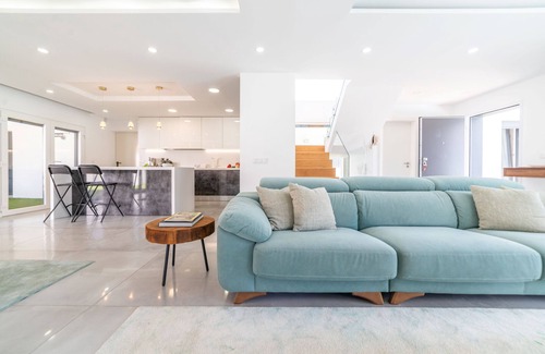 Charneca de Caparica e Sobreda Villa | Villa Alva - Allure Villas