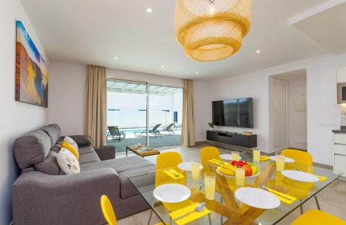 Puerto Calero Villa | Villa Alvarito by Villa Plus