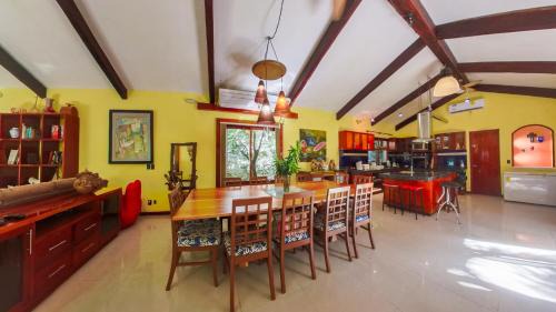 Akumal Villa | Villa Amable, Lujo entre Selvas y Lagunas