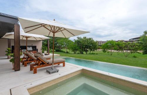 Punta de Mita House | Villa Amada at Porta Fortuna Ocean Views Staff Golf Cart by Mita Residential