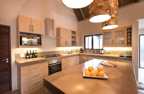 Hoedspruit Villa | Villa Amanzi: Exclusive bush living in a luxury South African Villa