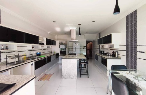 Marina House | Villa Amarela