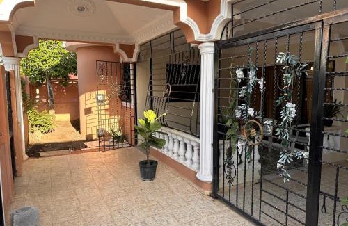 Reparto Ibarra Villa | Villa Amarilis
