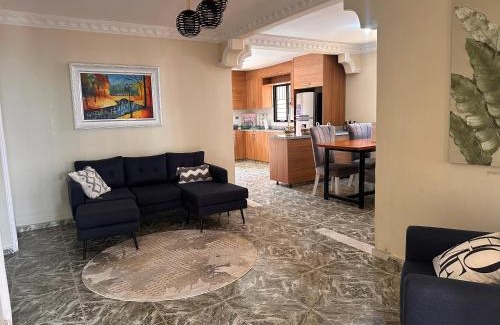Reparto Ibarra Villa | Villa Amarilis