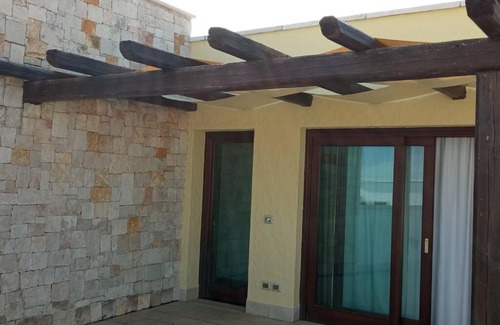 Trani House | Villa Amarilla