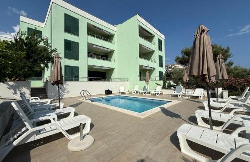 Okrug Gornji Apartment | Villa Amaris - Apartments with sea view & heated swimming pool at Čiovo