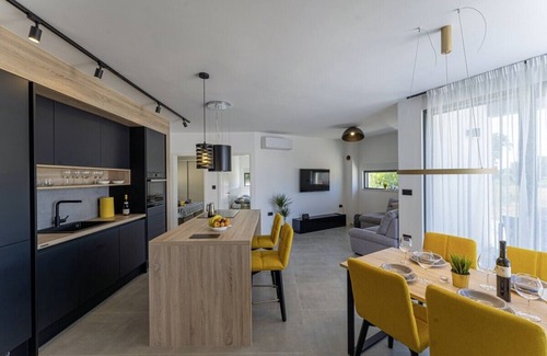 Brgod Villa | Villa Ambri in Trget - Haus für 4-5 Personen