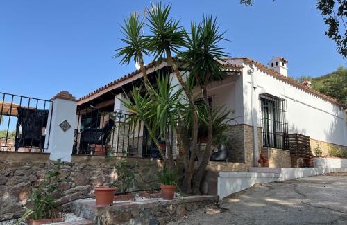 Aracena House | Villa Amigo, Casa Rural espectacular en Sierra de Aracena
