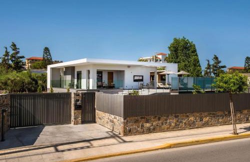Malevizi Villa | Villa Amo With Private Pool